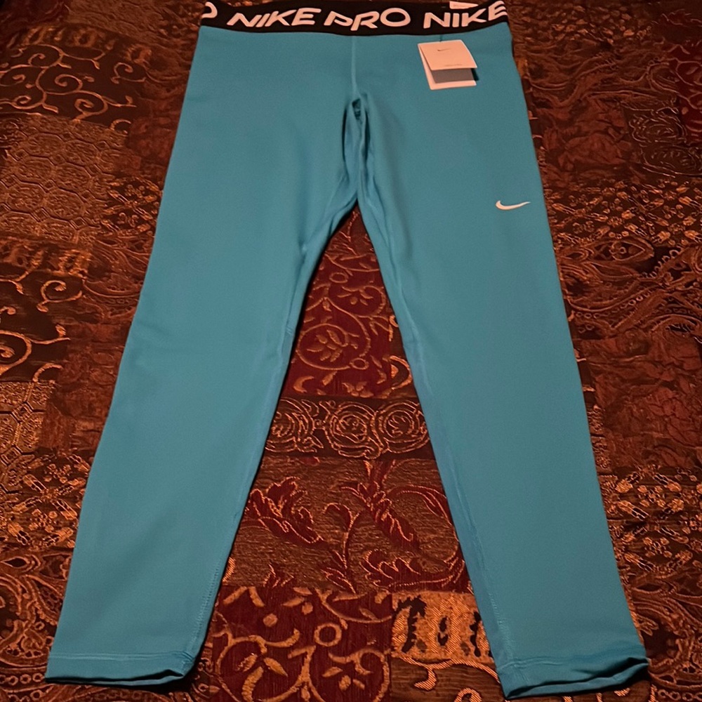 Nike Pro Dri Fit Mid Rise Full Length Legging